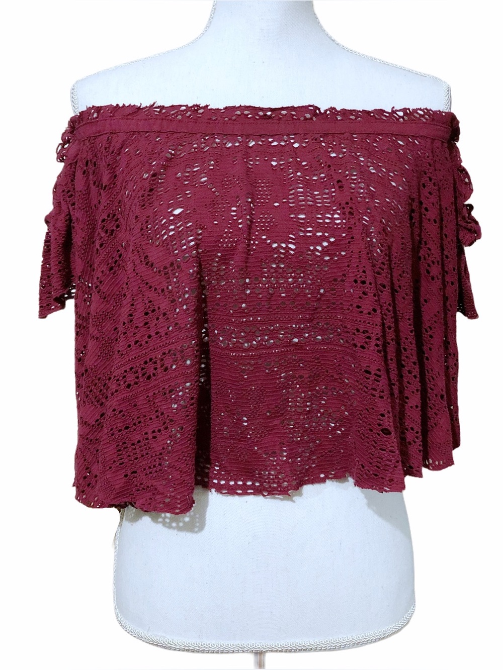 Garage Red Off Shoulder Lace Crochet Crop Top Size Medium